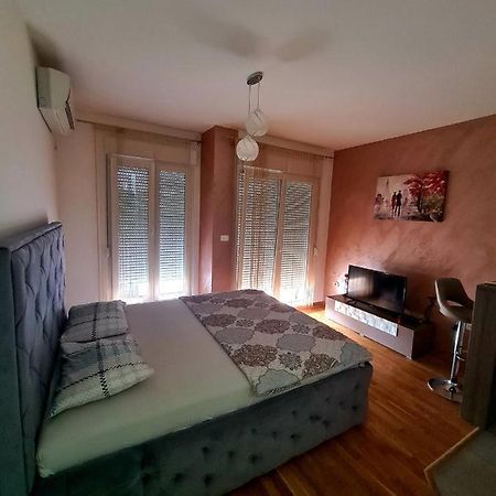 Apartman Bogdan 2 Διαμέρισμα Ποντγορίτσα Εξωτερικό φωτογραφία